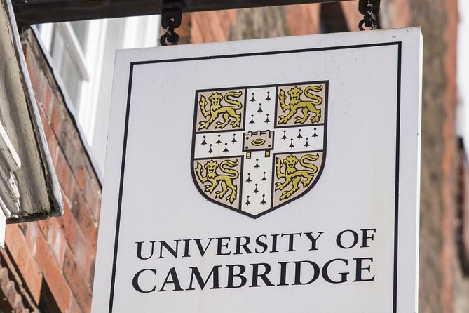 Cambridge University Walking Tour by Alumni™ Kings College Option - College stops with variety: Corpus Christi and Queens’