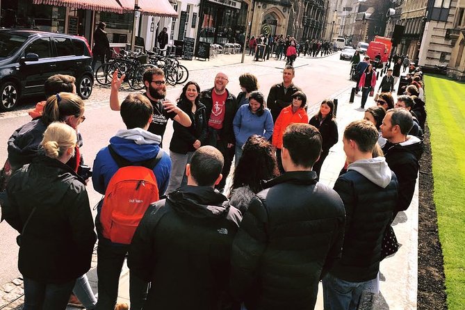 Cambridge Walking & Punting Tour by Alumni™ King’s College Option - Trinity College and St John’s rivalry, plus the river-facing stories