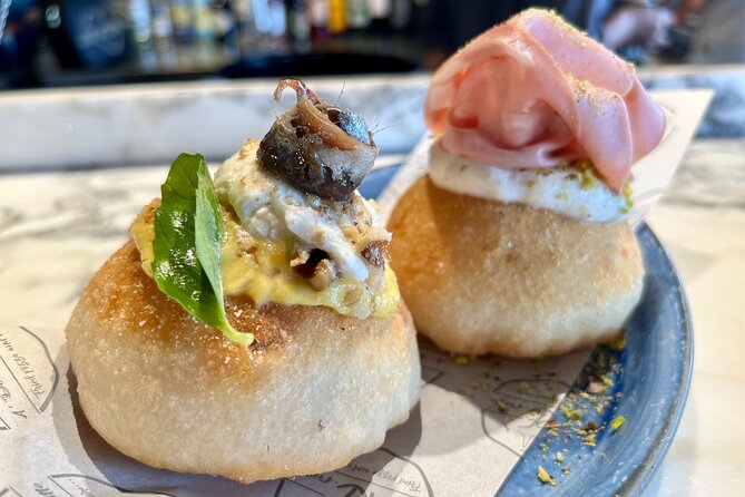 Camden Market Food Tour of 7 Tastings, Gin, Street Food & More - Good Mixer Pub Stop: Music Stories You Can Picture