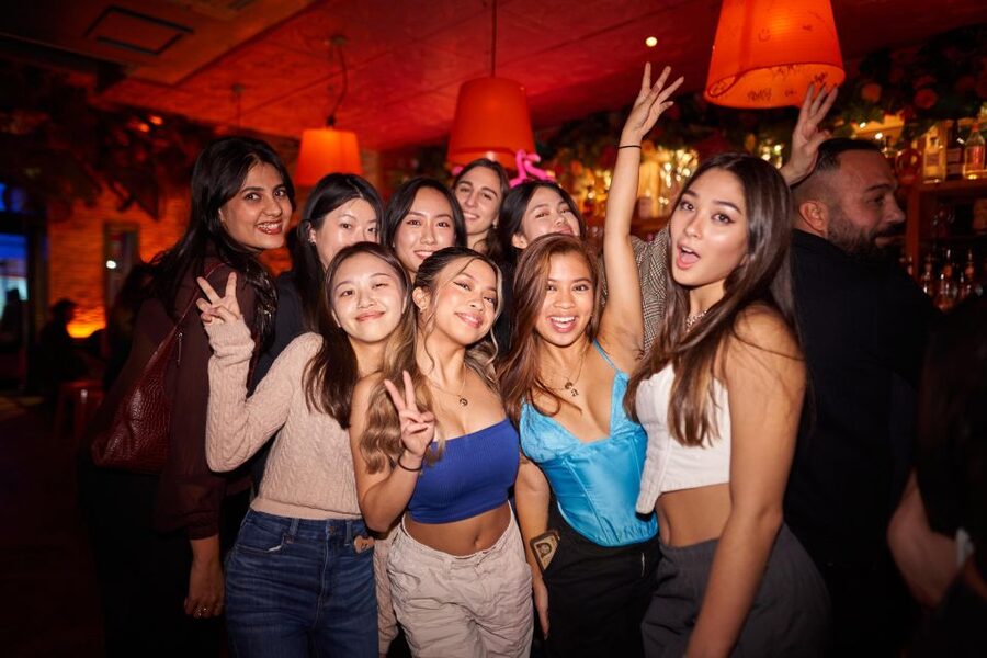 Camden Pub Crawl & Bar Tour London - Photos taken during the night, and how to use that perk