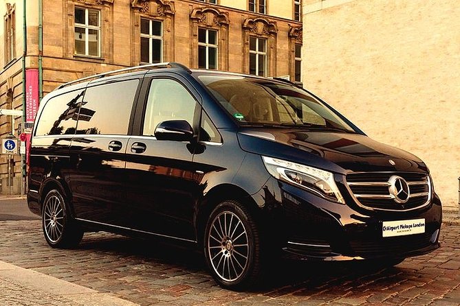 Central London to Heathrow Airport private taxi transfers - Getting to the Right Terminal: Why Driver Help Matters at Heathrow