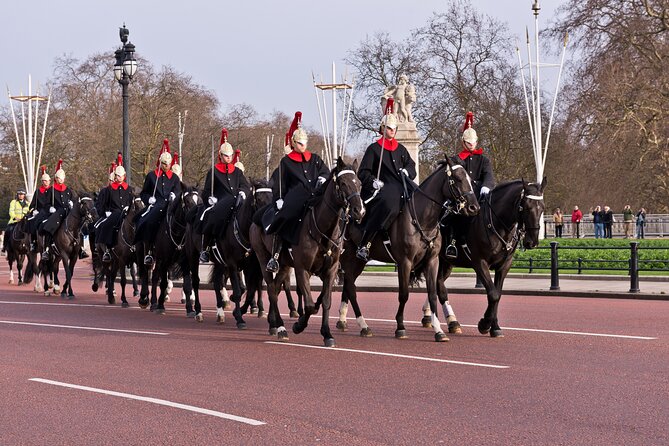 Changing of the Guard Guided Tour at Buckingham Palace - What to expect at Stop 1: first viewing plus the story behind it