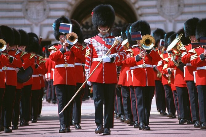 Changing of the Guard Walking Tour in London at Buckingham Palace - Changing of the Guard viewing gets easier with a real game plan