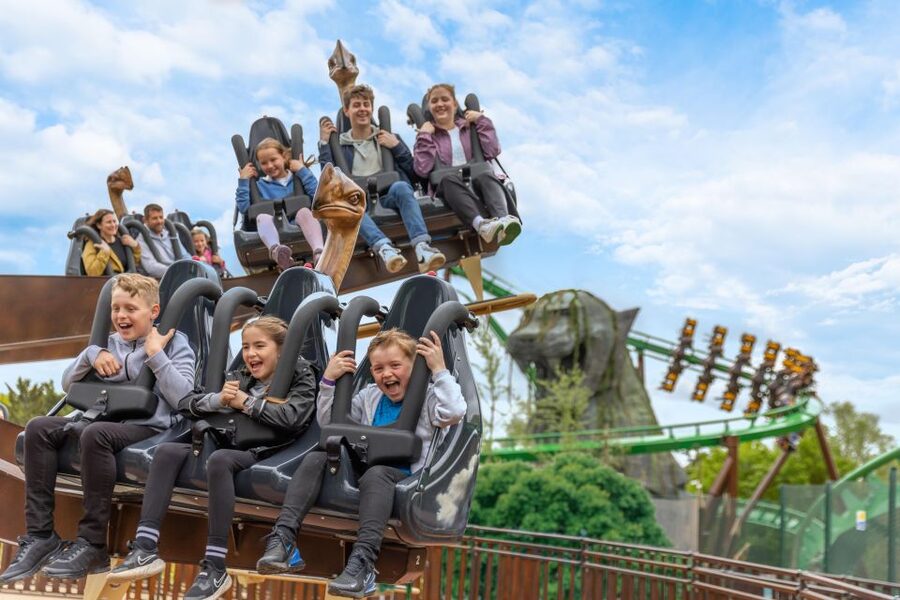 Chessington World of Adventures Resort: Entrance Ticket - Queues, Food Prices, and How to Avoid a Bad Day