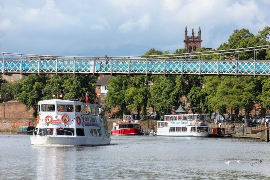 Chester: Half-Hour City Cruise - The bar, hot or cold drinks, and comfort on a 30-minute trip