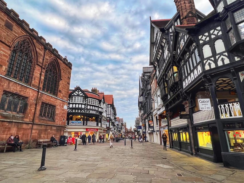 Chester: The Heart of Chester Walking Tour - Chester’s 90 minutes of layers, from Roman to Victorian