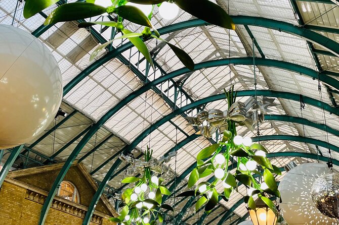 Christmas Lights and Markets Guided Walking Tour with Mulled Wine - What you’ll see on the way, beyond the obvious lights
