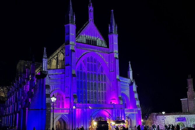 Christmas Mulled Wine Walk of Winchester - Stop 2: Winchester Castle Remains and the King Arthur Connection