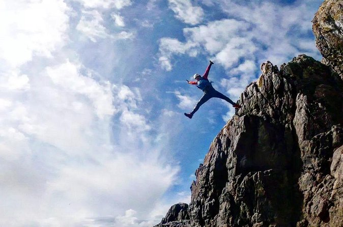 Coasteering (Cliff Jumping, Scrambling, Wild Swimming) on Anglesey - Post-Session Treats: Free Photos, Drinks, and Cake