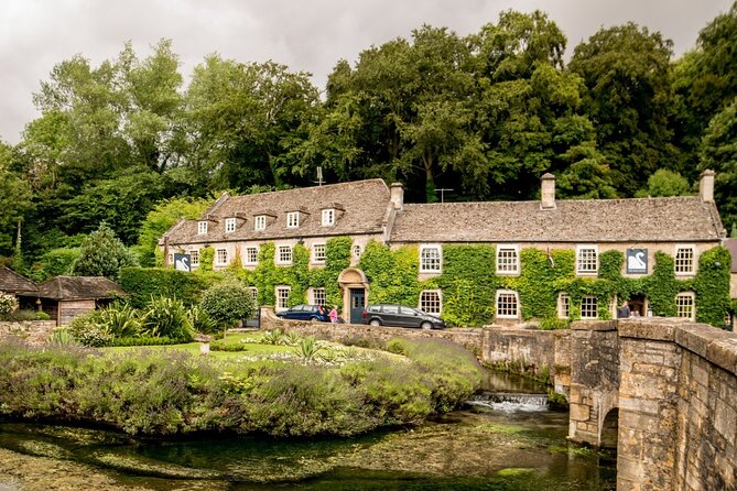 Cotswolds Full-Day Tour From Birmingham - The Coach Day Reality: Walking, Seating, and Comfort