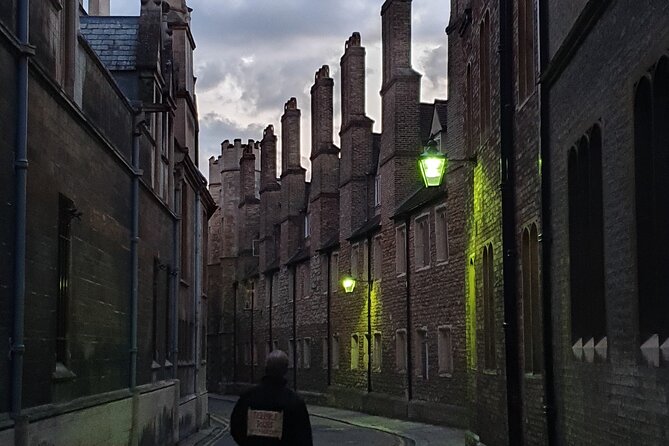 Creepy Cambridge - Cambridge's Most Entertaining Ghost Walk - From the Round Church’s crusader past to Clare College’s cupboard horror