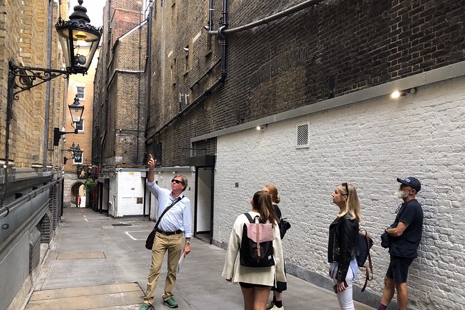 Crime and Policing London Walking Tour - Sherlock Holmes Pub break, then Great Scotland Yard