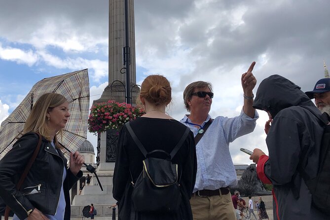 Crime and Policing London Walking Tour - Trafalgar Square: the smallest police station watching big moments
