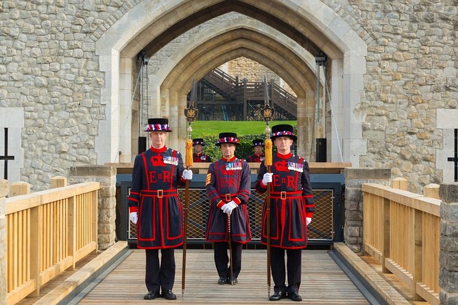 Crown Jewels of London Tour with River Cruise - The Tower of London and Crown Jewels: where the stories turn specific