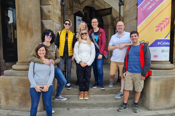 Daily Leeds City Walking Tour (10:30am) - Leeds City Museum exterior: the big cat moment