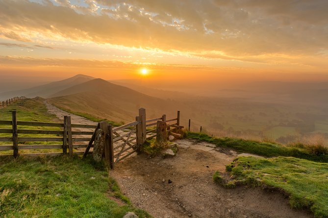 Derbyshire & the Peak District from Manchester - Castleton: valley views and a smart place to learn before you wander