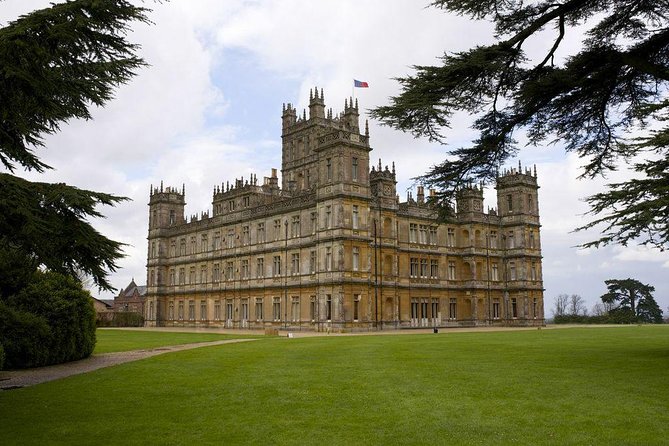 Downton Abbey and Highclere Castle Tour from London - Key Things To Know Before You Go