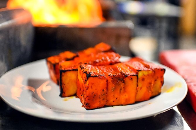 East London Indian Food Tour with 8+ Authentic Food Tastings - Stop-by-stop: what happens at the gallery, Banglatown, Liverpool Street, and the 1876 market hall