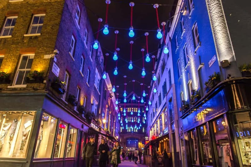 Eating London: Twilight Soho VIP Food & Drinks Tour - Stop 1: Gunpowder Soho and Indian Regional Flavors With a Soho Edge