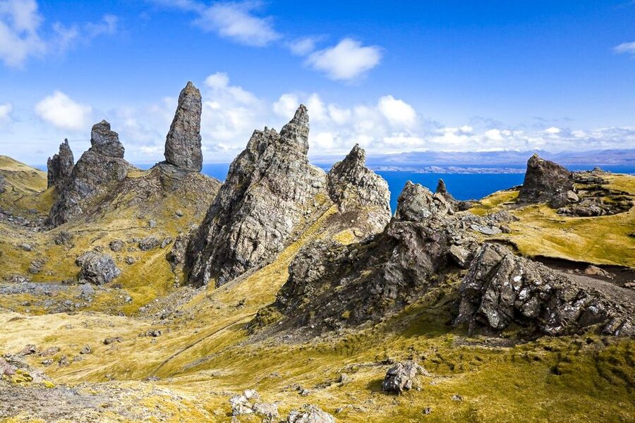 Edinburgh: 3-Day Isle of Skye, Highlands, and Loch Ness Tour - Eilean Donan Castle and Loch Ness Views From Fort Augustus