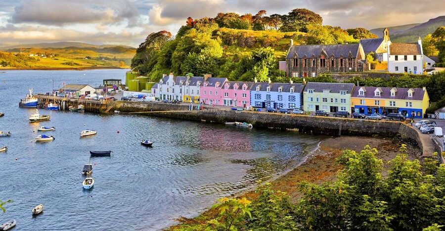 Edinburgh: 3-Day Isle of Skye, Highlands, and Loch Ness Tour - Coach Hours, Weather, and What to Pack So You Enjoy Every Mile