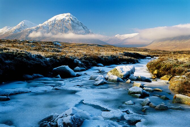 Edinburgh:5-Day Isle of Skye, Inverness & Loch Ness Tour w/Hostel - Day 1: Kelpies, Helix, Glencoe, then Oban by the sea