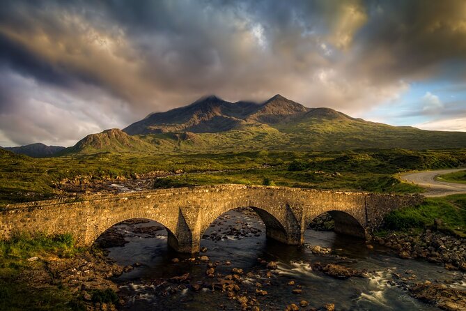 Edinburgh:5-Day Isle of Skye, Inverness & Loch Ness Tour w/Hostel - Day 2: Glenfinnan Viaduct, Eilean Donan Castle, and Portree