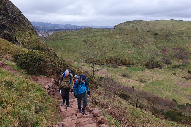 Edinburgh: Arthur's Seat Hike with Local Guide - Why this guided Arthur’s Seat hike feels worth the money