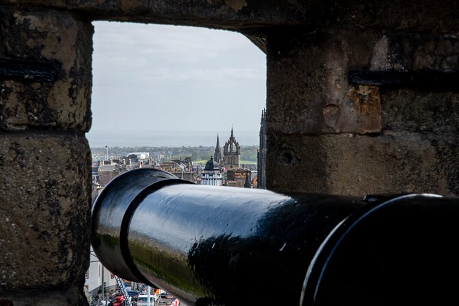 Edinburgh Castle: Guided Walking Tour with Entry Ticket - Who this tour suits best (and who should choose differently)