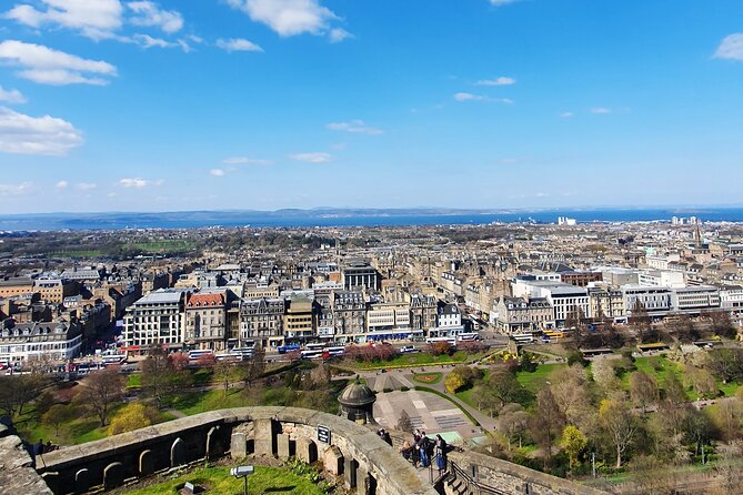 Edinburgh Castle Highlights Tour with Tickets, Map, and Guide - Argyle Battery views and the One O’clock Gun