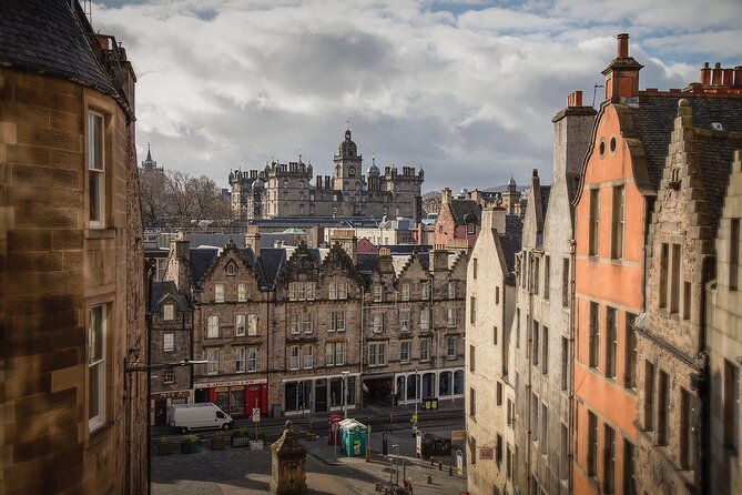 Edinburgh Castle & Royal Mile Walking Tour - Ticket Included - Mercat Cross and the Meaning of Street Life (Stop 2)