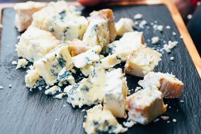 Edinburgh Cheese Crawl : Guided Food Tour - Who should book this Edinburgh cheese tour?