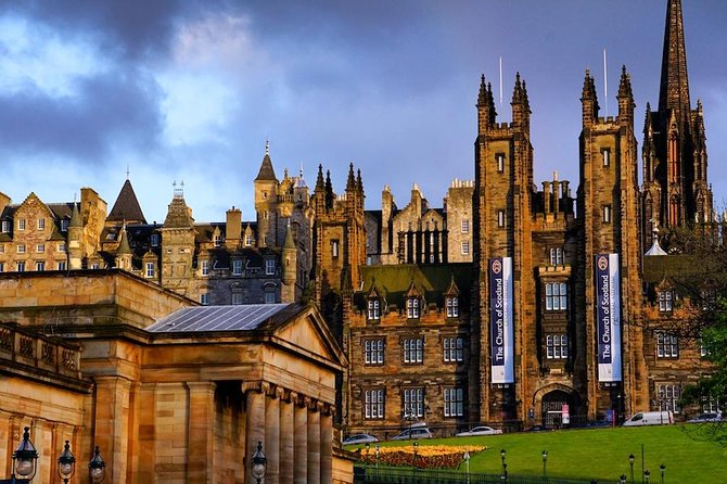 Edinburgh Private Walking Tour - The Royal Mile on foot, with quirky facts and local food hints