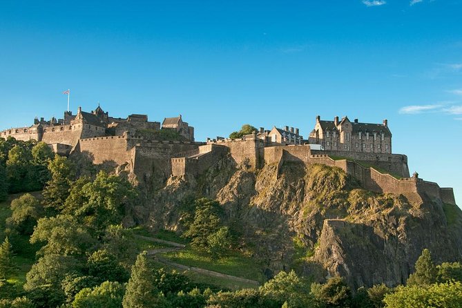 Edinburgh Rail Trip from London with Castle entry and Hop-on Hop-off bus - Hop-On Hop-Off Bus Strategy: Pick Priorities, Not Everything