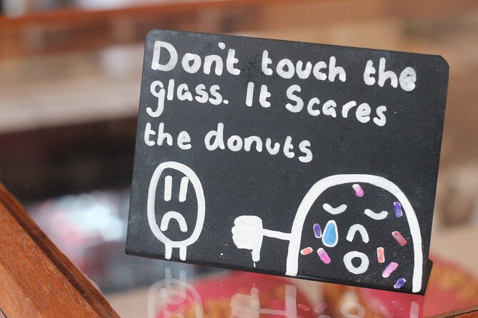 Edinburgh’s Donut & Pastry Experience with Underground Donut Tour - The Royal Mile link: walking from castle to Holyrood energy