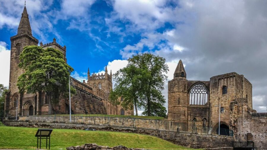 Edinburgh: St Andrews, Dunfermline Abbey and Fife Coast Tour - Key highlights you should care about