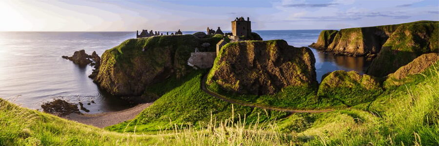 Edinburgh: St Andrews, Dunnottar Castle & Falkland Tour - What to pack for Scottish weather and a cliffside walk