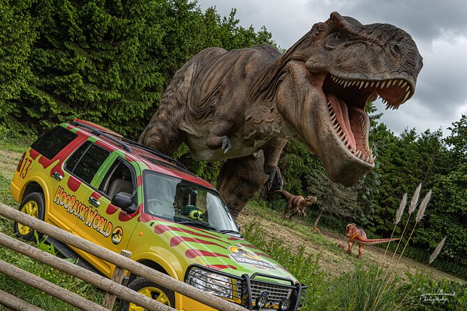 Entry ticket to Hoo Zoo and Dinosaur World in Telford - Entering Hoo Zoo on a 10:00 am start, with a mobile ticket in hand