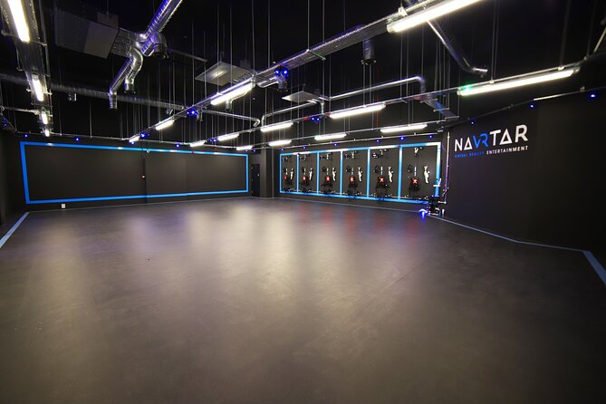 Epic 60 Minute Free-Roam Virtual Reality Experience at Navrtar - The 60-Minute Game Flow: Mini-Games to Contagion VR 2150