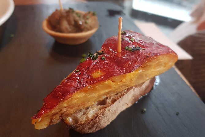 Food & Drink walking tours In London. Discover the East End of London. - Stop-by-stop: from Rivington Street to Spitalfields Market