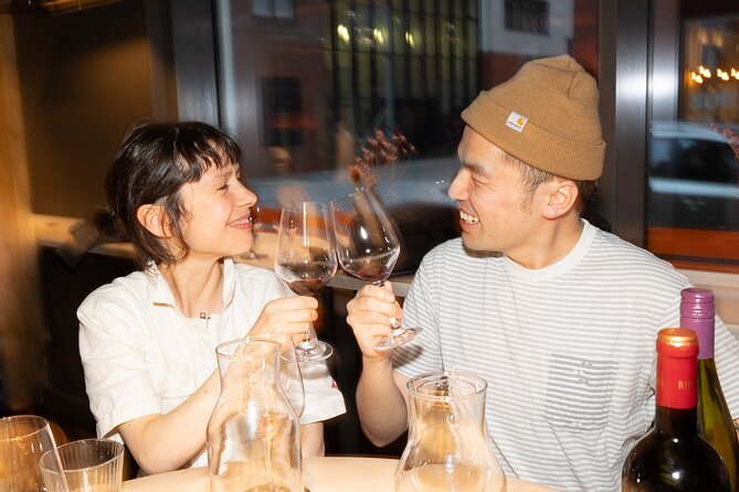 Four hour walking wine tasting tour of Manchester's best bars - A 4-hour Manchester walk with four wine tastings