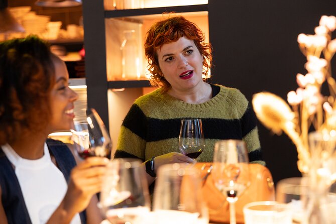 Four hour walking wine tasting tour of Manchester's best bars - What the guide adds, especially when you do not know Manchester wine bars