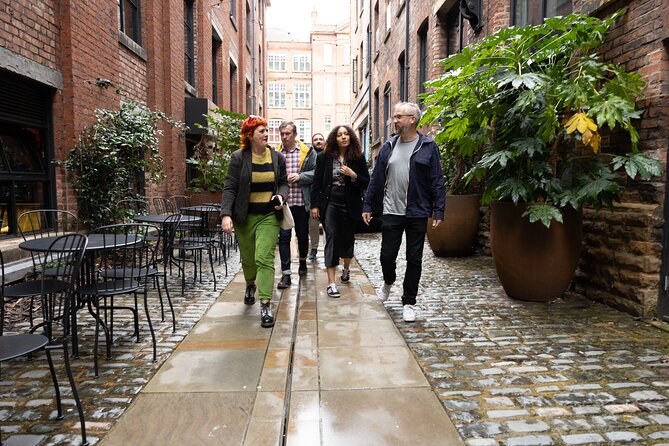 Four hour walking wine tasting tour of Manchester's best bars - Who should book this Manchester best bars wine walk