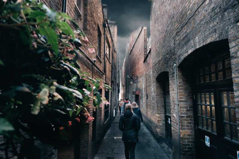 French Language: Original Harry Potter Walking Tour - Getting started at Southwark View Point, behind Southwark Cathedral