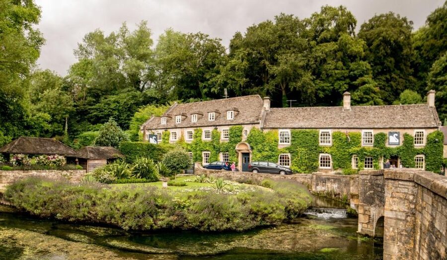 From Birmingham: Cotswolds Full-Day Tour - Stow-on-the-Wold: courtyards, antiques, and England’s Oldest Pub