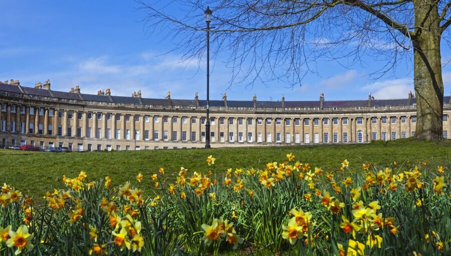 From Brighton: Stonehenge and Bath Full-Day Trip - Who this Stonehenge and Bath trip suits best