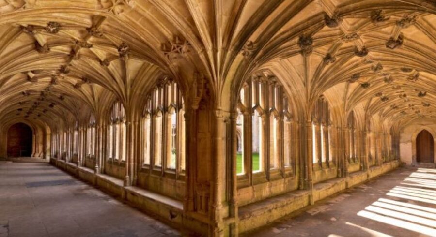 From Bristol: Stonehenge and Cotswold Villages Day Tour - Who should book this Stonehenge and Cotswolds day tour