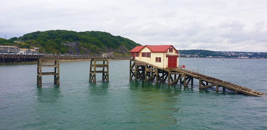 From Cardiff: Mumbles and Gower Peninsular Tour - Langland Bay to Caswell Bay Coastal Path: Where the Hike Pays Off