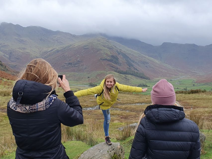 From Chester: Lake District Full-Day Guided Sightseeing Tour - The gingerbread stop: a small moment with big payoff