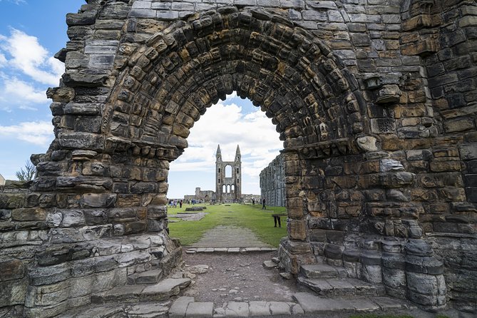 From Edinburgh: 5-Day Isle of Skye, Oban, & Highlands Tour - From Edinburgh to the Kelpies, Loch Lomond, and Inveraray